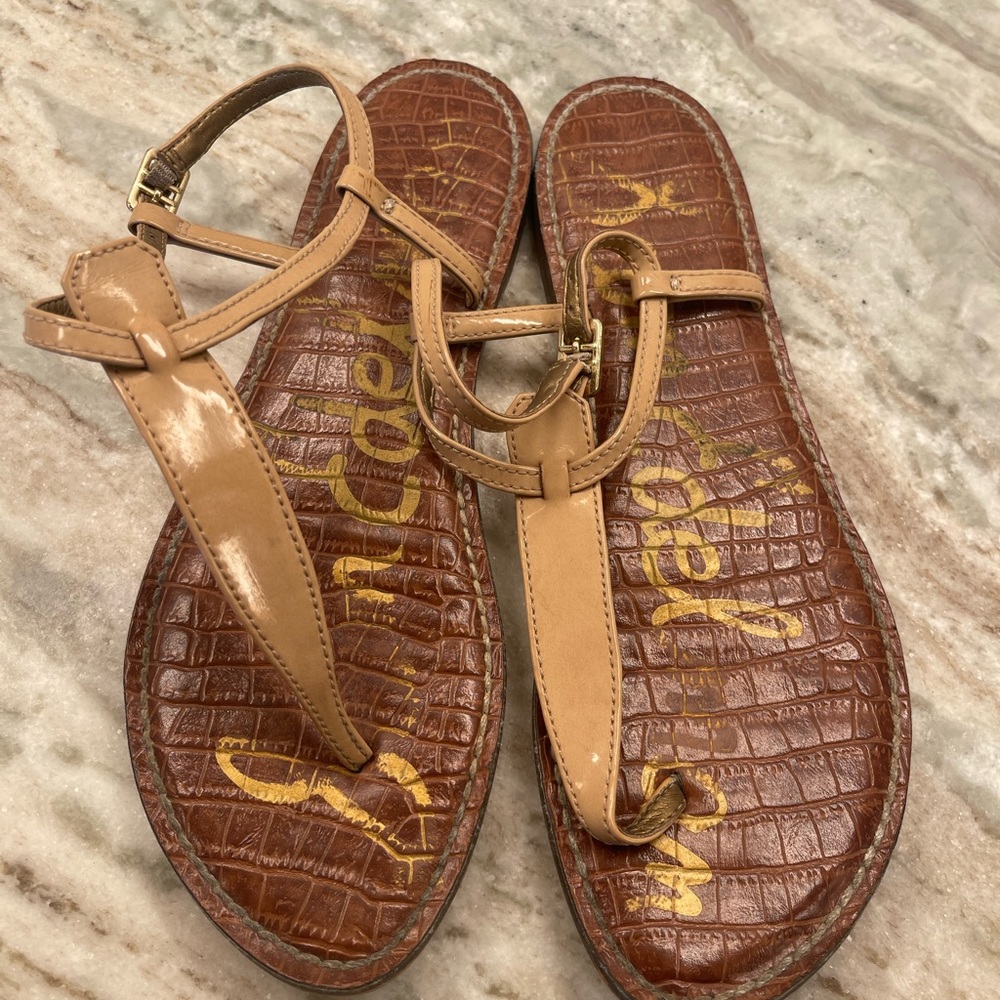 Sam Edelman T Strap flat Sandals. Tan/nude . Size 9